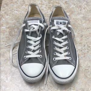 Grey Converse Low Tops in Excellent Condition
